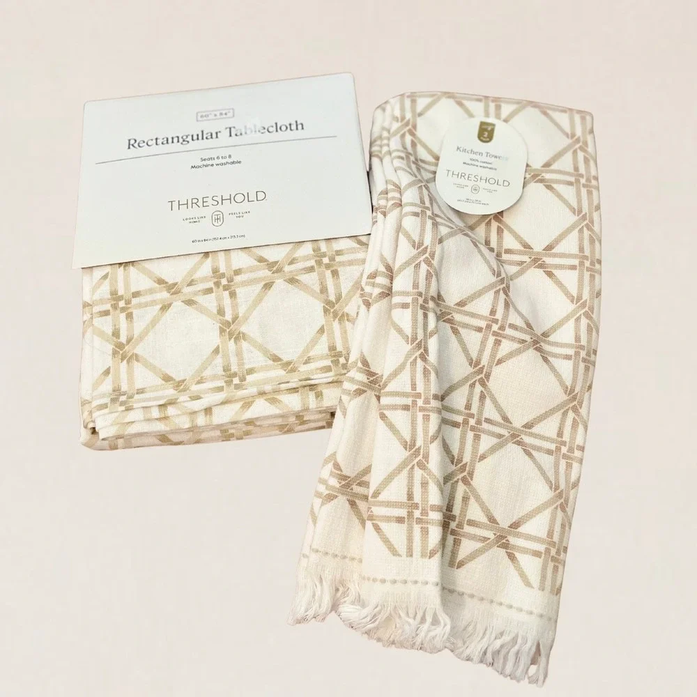 Threshold table linens